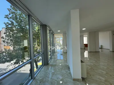 Commercial space for rent in Rruga Hysen Kertusha, Durrës, 146 m². Photo 2 of 12