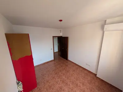 Zyrë me qera në Rruga Him Kolli, Tiranë, 97 m². Foto 5 nga 5