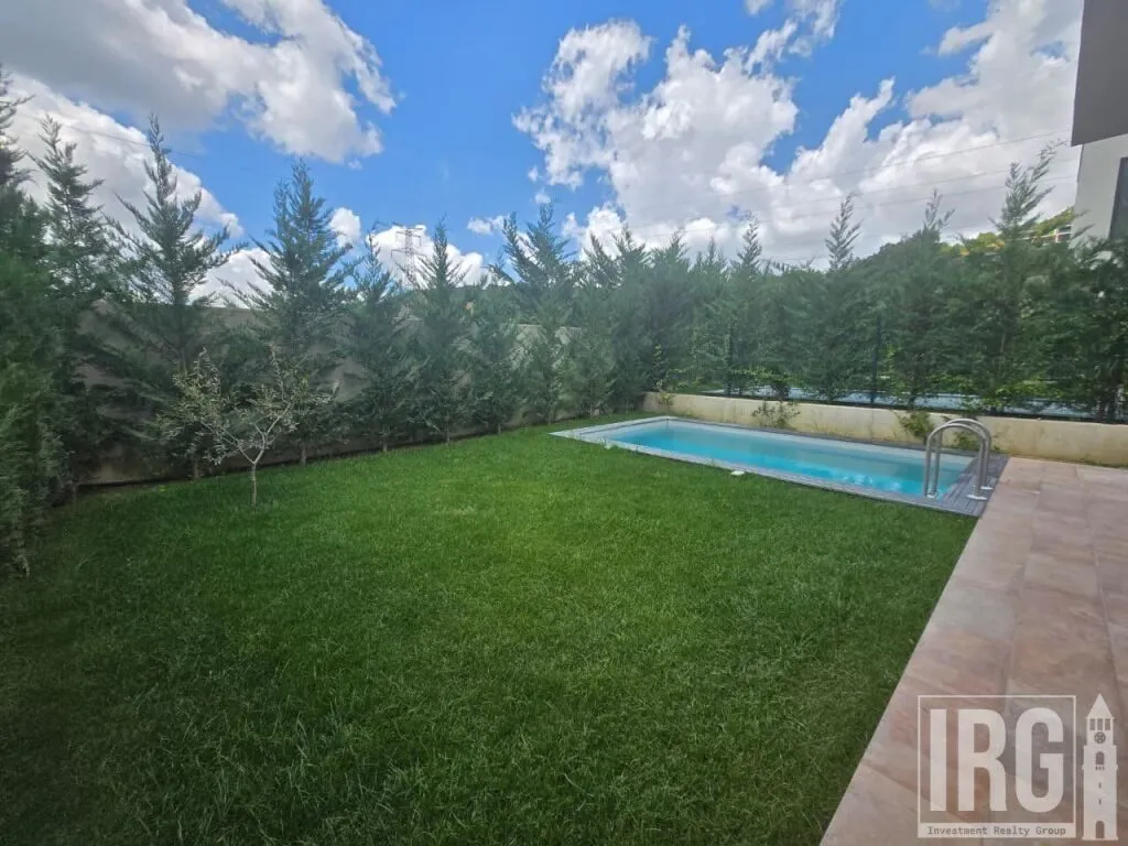 Villa in affitto a Mullet, Tirana, 590 m². Foto 1 di 3