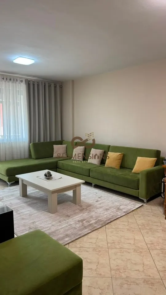 Apartment 2+1 for rent in 21 Dhjetori, Tirana, 95 m². Photo 1 of 9
