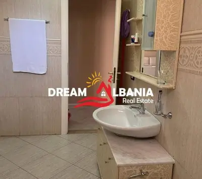 Apartment 3+1 for rent in Rruga Bardhok Biba, Tirana, 139 m². Photo 11 of 12