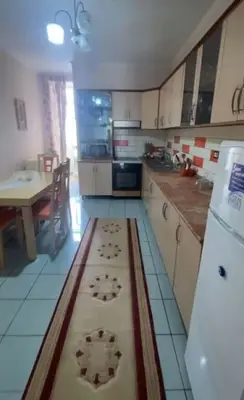 Appartamento 1+1 in affitto a Shkollës Petro Nini Luarasi, Tirana, 65 m². Foto 4 di 5