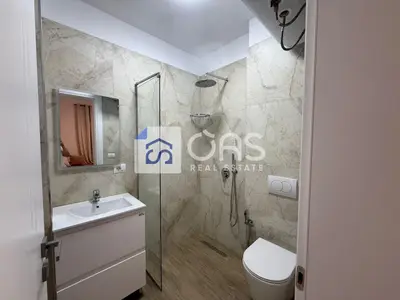 Appartamento 1+1 in affitto a 5 Maj, Tirana, 60 m². Foto 4 di 4
