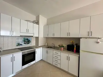 Apartment for rent in Vlorë, 78 m². Photo 3 of 7