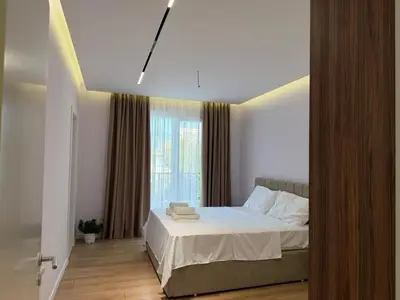 Apartament 2+1 me qera në Rruga Berisha, Kamëz, 159 m². Foto 8 nga 10