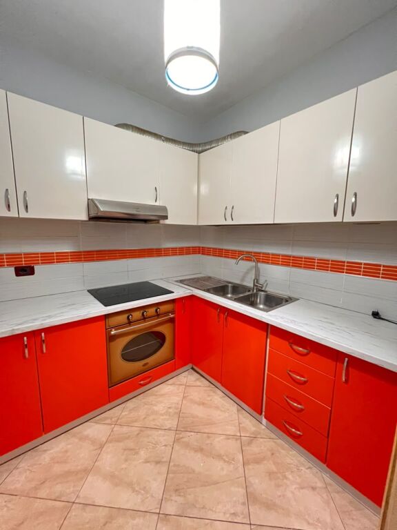Appartamento 2+1 in affitto a Komuna e Parisit, Tirana, 197 m². Foto 2 di 3