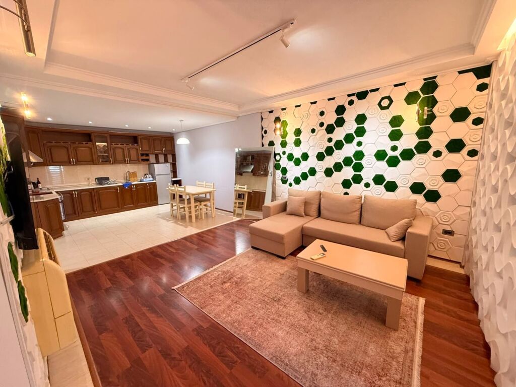 Appartamento 2+1 in affitto a Blloku, Tirana, 100 m². Foto 1 di 3