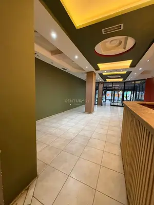 Locale in affitto a Kuzum Baba, Valona, 100 m². Foto 5 di 7