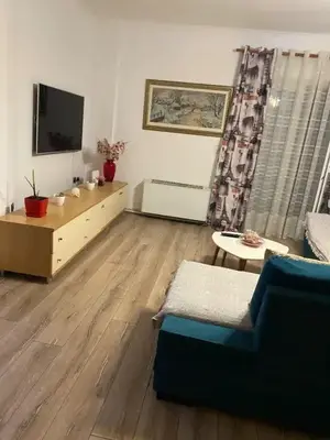 Apartment 2+1 for rent in Selitë, Tirana, 100 m². Photo 2 of 6