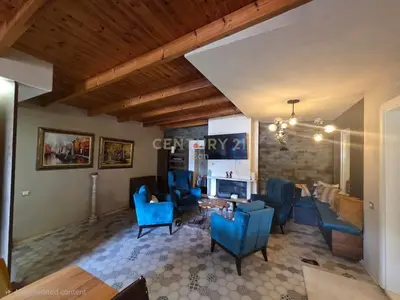 Apartment for rent in Gjykata, Durrës, 180 m². Photo 2 of 12