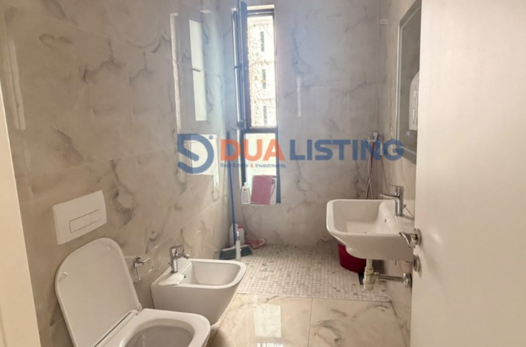 Ambient biznesi me qera në Square 21, Tiranë, 135 m². Foto 3 nga 3