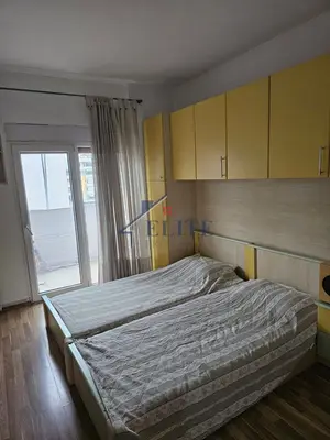 Apartament 2+1 me qera në Frosina Plaku, Tiranë, 80 m². Foto 5 nga 6