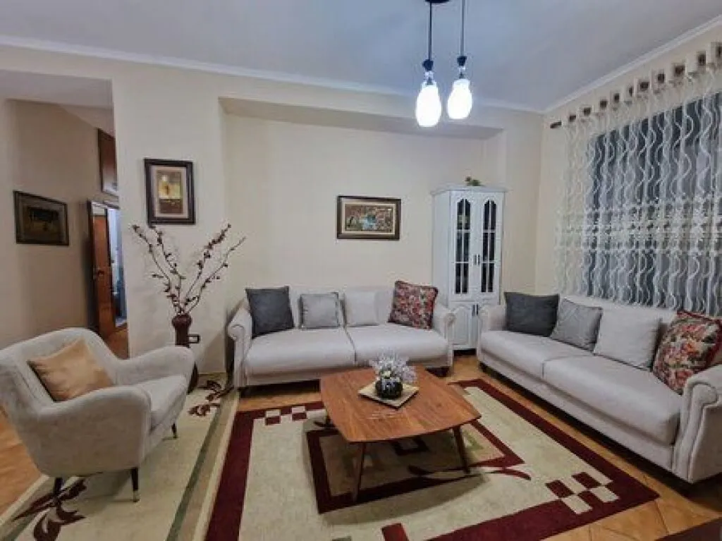 Appartamento 2+1 in affitto a Shallvaret, Tirana, 100 m². Foto 1 di 8