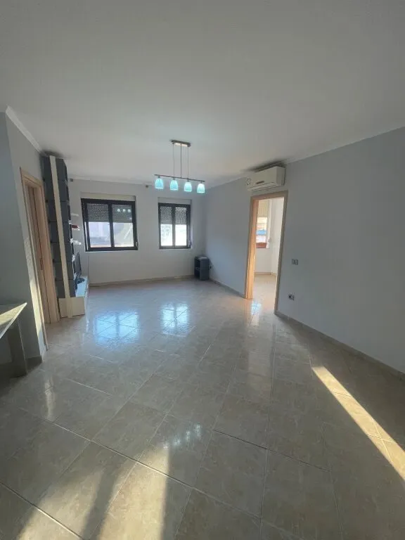 Apartment 2+1 for rent in Blloku, Tirana, 96 m². Photo 1 of 8