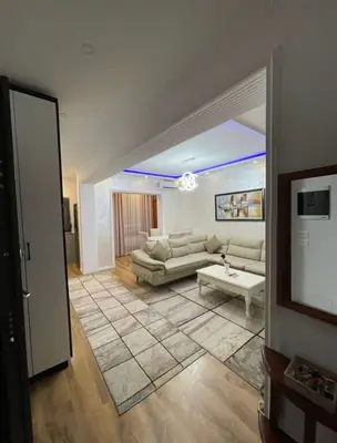 Apartament 2+1 me qera në Rruga Marta Buda, Durrës, 76 m². Foto 2 nga 10