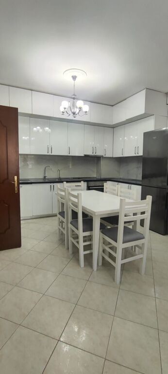 Apartment 1+1 for rent in Fresku, Tirana, 65 m². Photo 3 of 3
