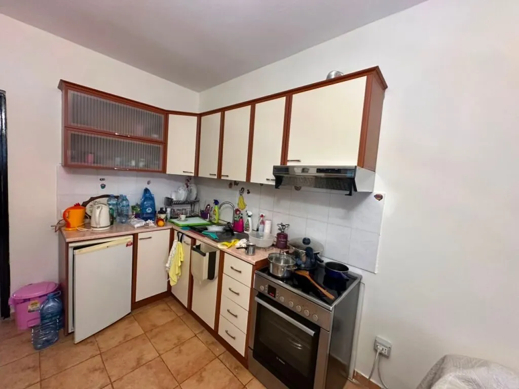 Apartament 1+1 me qera në Ish Rajoni i Policisë, Durrës, 60 m². Foto 1 nga 5