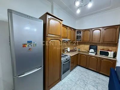 Apartament 2+1 me qera në Bulevardi Bajram Curri, Tiranë, 100 m². Foto 3 nga 8