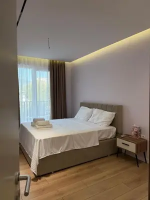 Apartament 2+1 me qera në Rruga Berisha, Kamëz, 159 m². Foto 3 nga 10