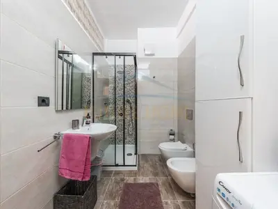 Apartment 2+1 for rent in Bulevardi Dyrrah, Durrës, 114 m². Photo 5 of 8