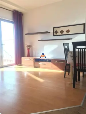 Appartamento 1+1 in affitto a Rruga Xhanfize Keko, Tirana, 60 m². Foto 4 di 9