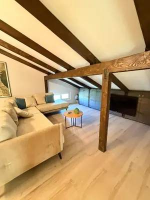 Casa indipendente in affitto a Petrelë, Tirana, 180 m². Foto 3 di 11