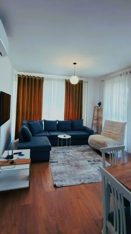 Apartament 2+1 me qera në Don Bosko, Tiranë, 98 m². Foto 1 nga 4