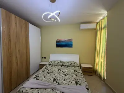 Apartament 2+1 me qera në Rruga Qemal Stafa, Tiranë, 103 m². Foto 9 nga 12