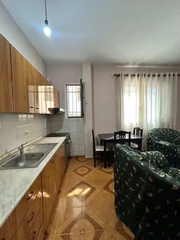 Casa indipendente 1+1 in affitto a Siri kodra, Tirana, 60 m²