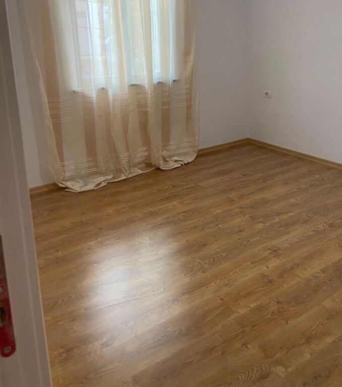 Commercial space for rent in Sheshi Skënderbej, Tirana, 55 m². Photo 3 of 3