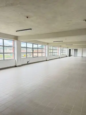 Magazzino in affitto a Prush, Tirana, 1.170 m². Foto 8 di 12