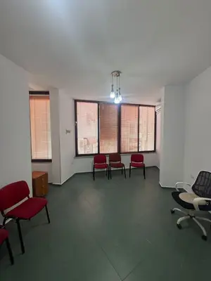 Office for rent in Parlamenti, Tirana, 35 m². Photo 1 of 4