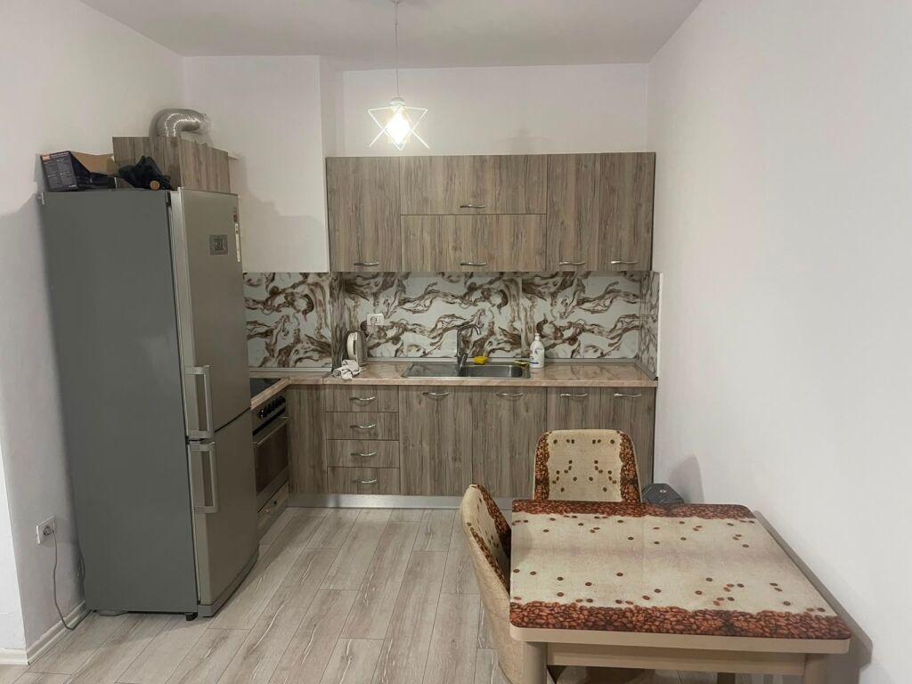 Apartment 1+1 for rent in Bulevardi Zogu I, Tirana, 70 m². Photo 3 of 3