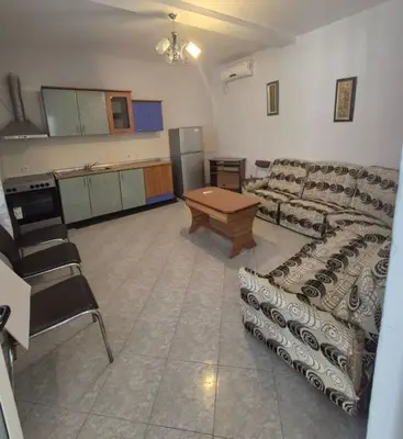 Appartamento 2+1 in affitto a Rruga Haxhi Hysen Dalliu, Tirana, 90 m². Foto 1 di 3