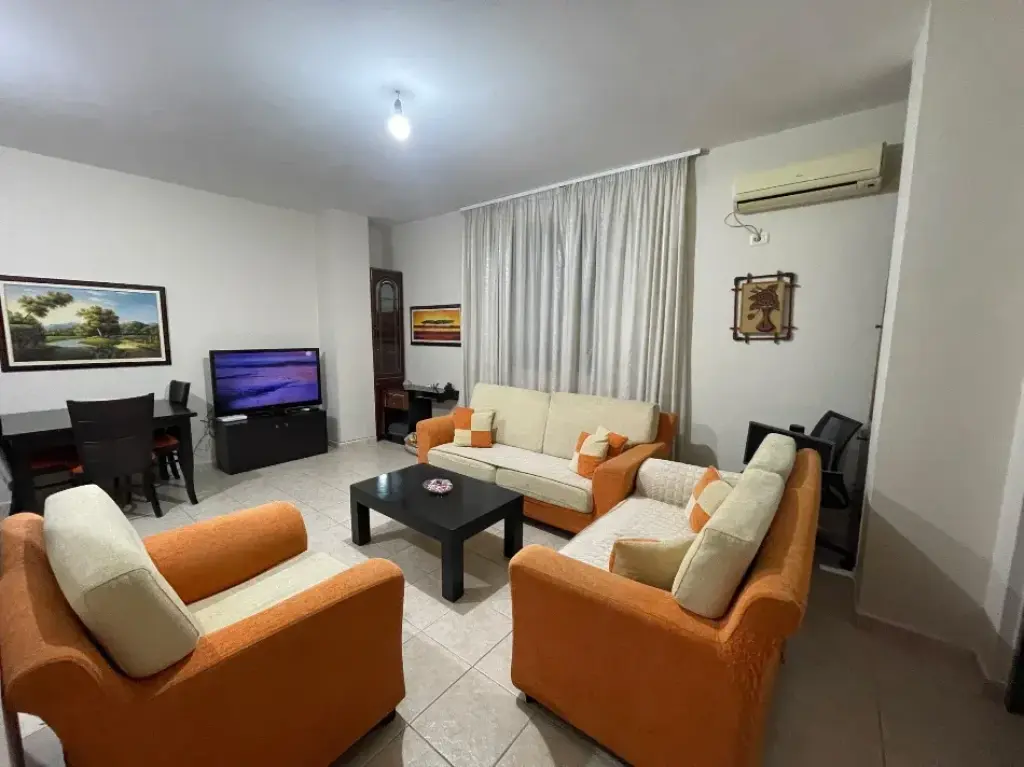 Appartamento 1+1 in affitto a Komuna e Parisit, Tirana, 65 m². Foto 1 di 3