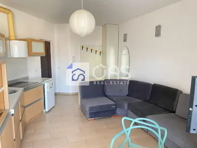 Apartament 1+1 me qera në Komuna e Parisit, Tiranë, 58 m². Foto 2 nga 5