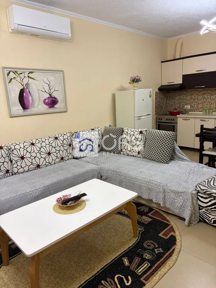 Apartament 2+1 me qera në Jordan Misja, Tiranë, 90 m². Foto 1 nga 4