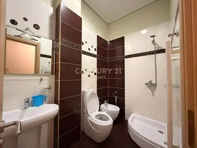 Apartament 2+1 me qera në Pazari i Ri, Tiranë, 125 m². Foto 6 nga 6
