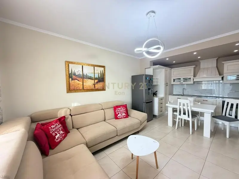 Apartament 2+1 me qera në Ujësjellës Kanalizime, Durrës, 100 m²