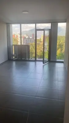 Ufficio in affitto a Lake View Residences, Tirana, 130 m². Foto 1 di 6