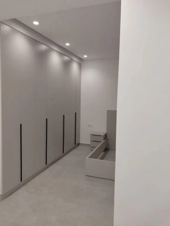 Apartment 1+1 for rent in Rruga e Dibrës, Tirana, 70 m². Photo 1 of 4