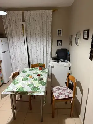 Appartamento 1+1 in affitto a Kombinat, Tirana, 60 m². Foto 5 di 6