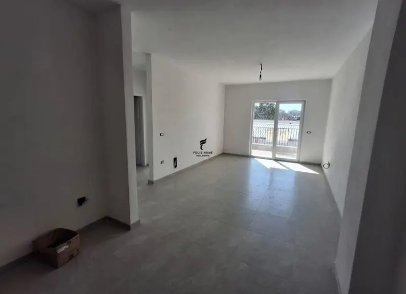 Ufficio in affitto a Laprakë, Tirana, 95 m²