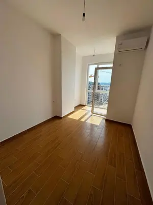 Office for rent in Bulevardi i Ri, Tirana, 120 m². Photo 2 of 3