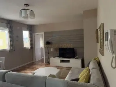 Appartamento 1+1 in affitto a Myslym Shyri, Tirana, 94 m². Foto 8 di 8