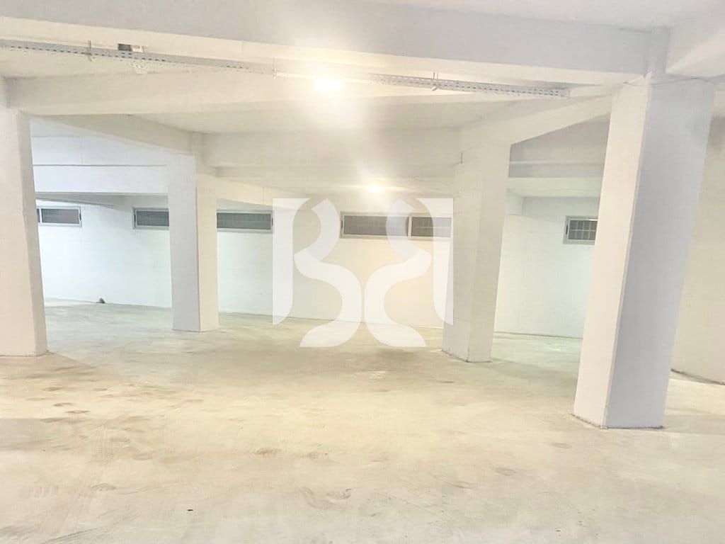 Warehouse for rent in Astir, Tirana, 300 m². Photo 3 of 3