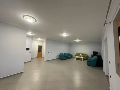 Vilë me qera në Mjull Bathore, Tiranë, 500 m². Foto 7 nga 10