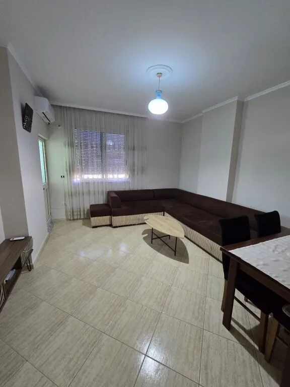 Apartment 2+1 for rent in Qendër, Durrës, 85 m². Photo 1 of 6