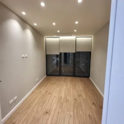 Ufficio in affitto a Lake View Residences, Tirana, 106 m². Foto 4 di 5