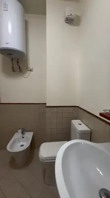 Apartament 2+1 me qera në Liceu Artistik, Tiranë, 130 m². Foto 5 nga 8